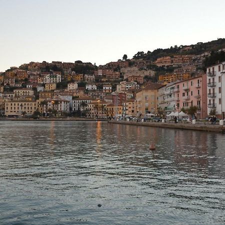 Little White House Appartement Porto Santo Stefano  Buitenkant foto