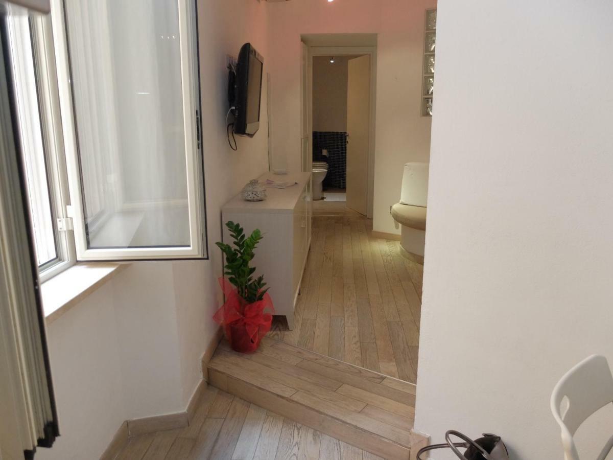 Little White House Appartement Porto Santo Stefano  Buitenkant foto